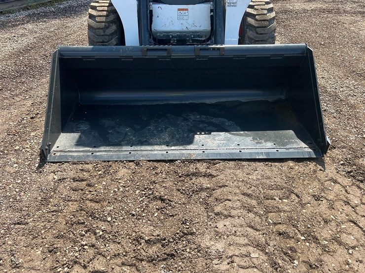 2022-bobcat-s740-image-11