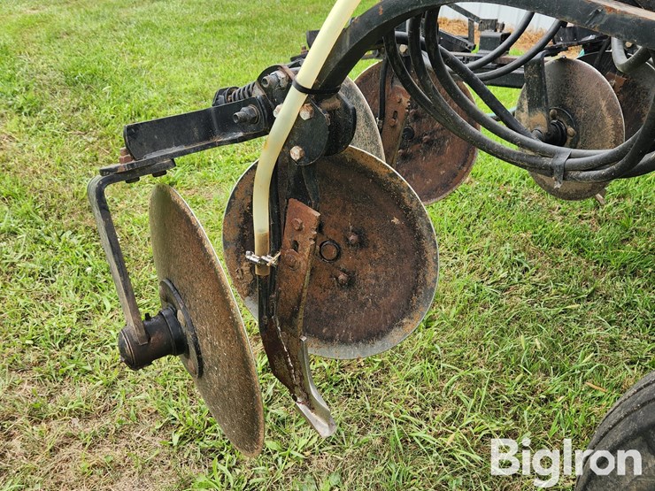 2004-case-ih-5310-image-16