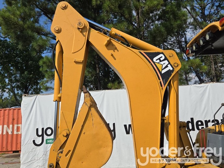 caterpillar-416c-image-28