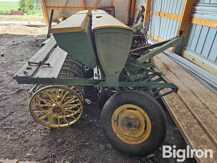 john-deere-model-a-image-4