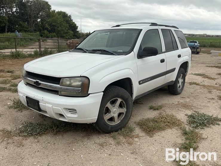 2004-chevrolet-trailblazer-image-1