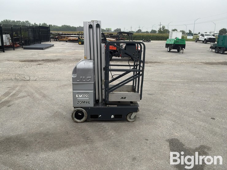 2017-jlg-20mvl-image-4