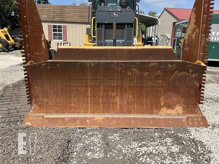 2022-deere-700l-xlt-image-11