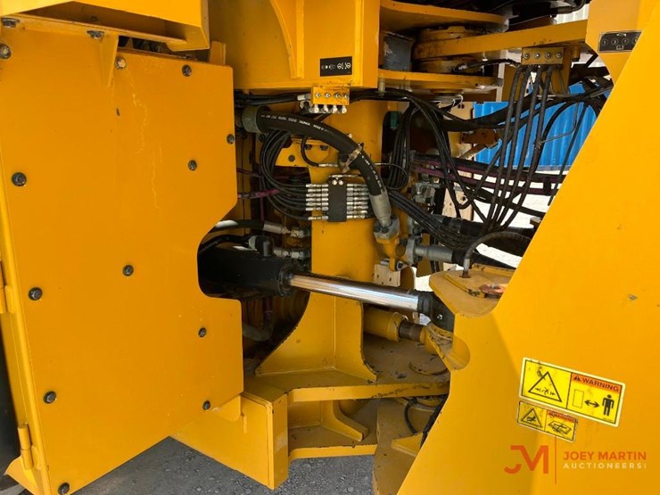 2021-caterpillar-980m-image-12