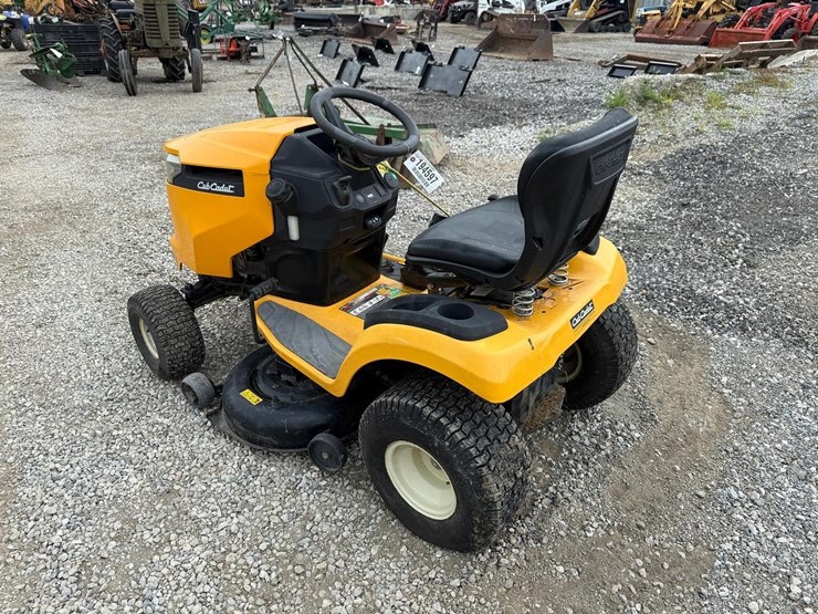 2015-cub-cadet-xt1-lt42-image-6