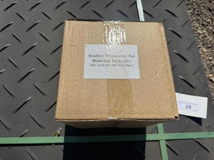 #28-•-(12)-roadbed/-ground-protection-mats---ljb12-image-4