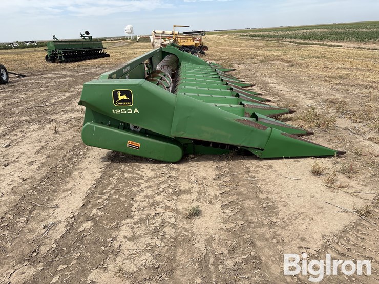 2011-john-deere-1253a-image-4