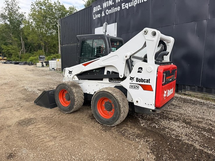 2022-bobcat-s850-image-2