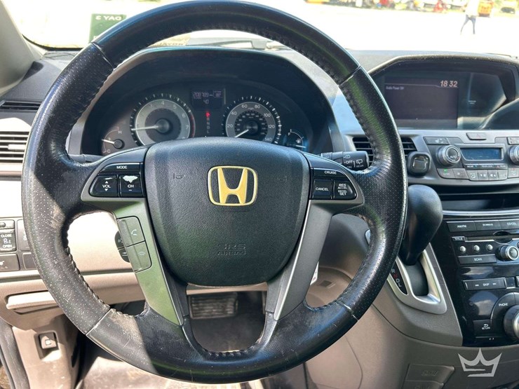 2011-honda-odyssey-image-12