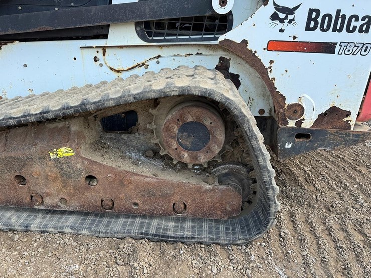 bobcat-t870-image-18