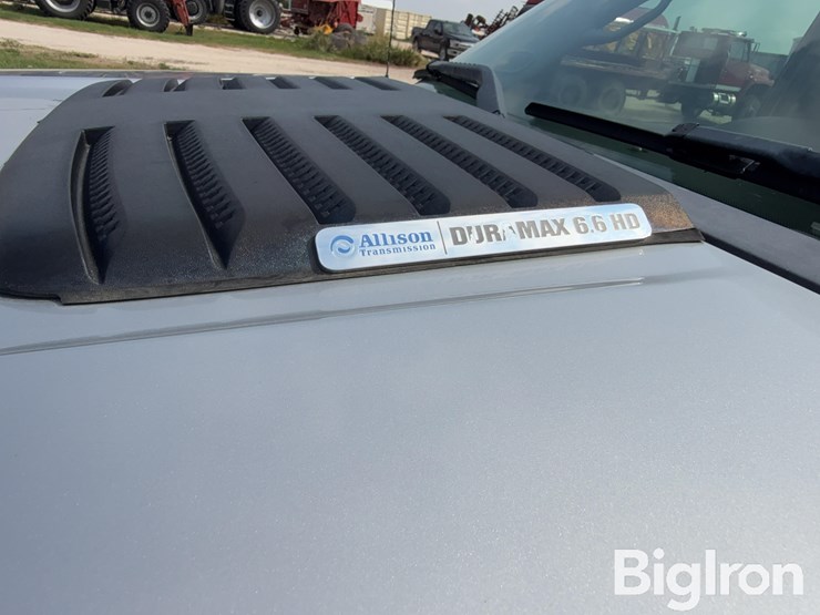 2012-gmc-2500-image-10