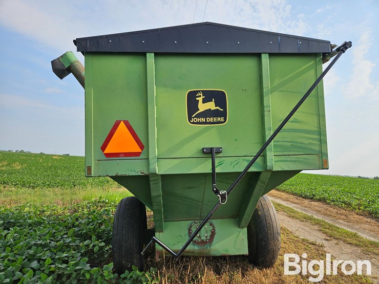 john-deere-400-image-6