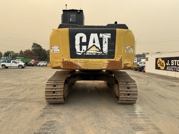 2013-caterpillar-568-image-5