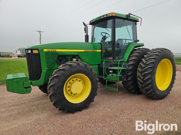 john-deere-8400-image-1