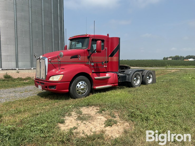 2010-kenworth-t600-image-1