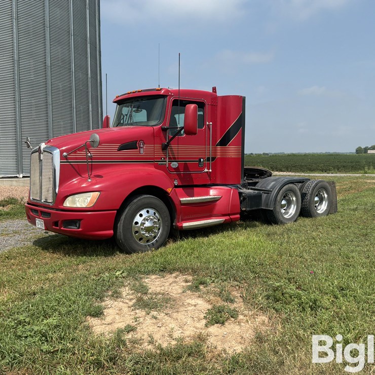 2010 KENWORTH T600