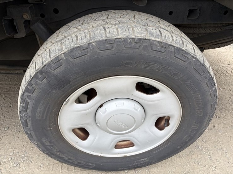 2009-ford-f150-xl-image-17