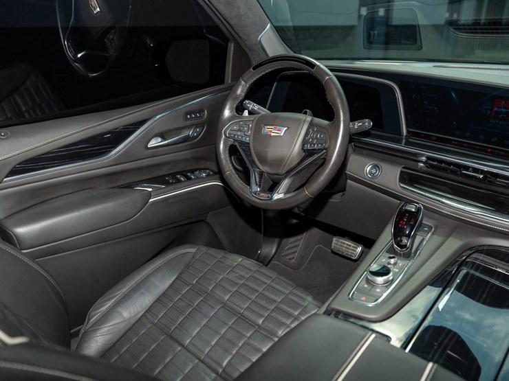 2024-cadillac-escalade-esv-image-80