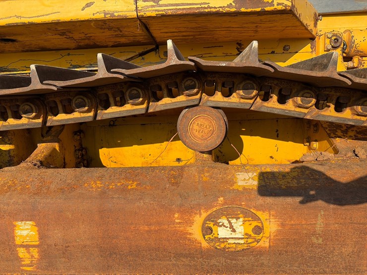 komatsu-d41e-6-image-13