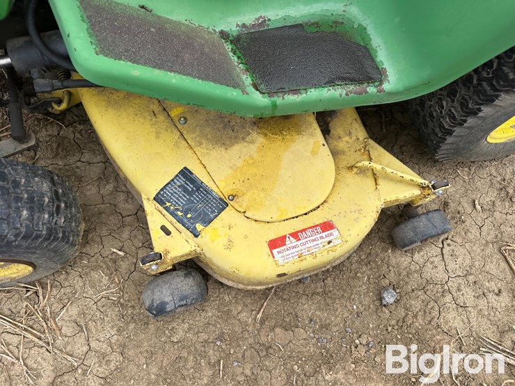 john-deere-318-image-10