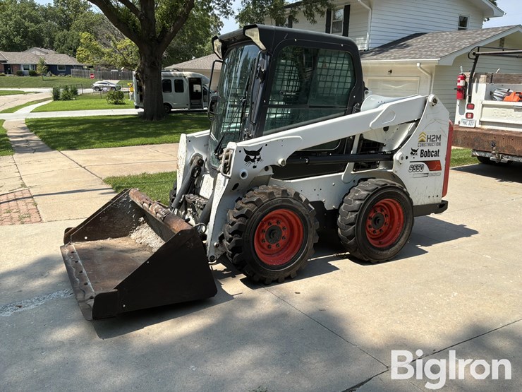2017-bobcat-s550-image-1