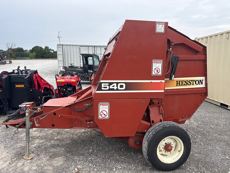 hesston-540-image-4