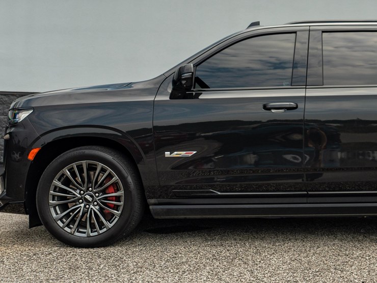 2024-cadillac-escalade-esv-image-12