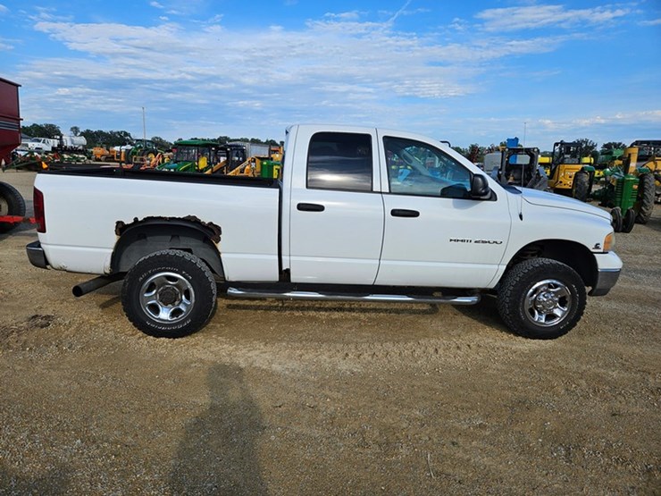 2004-dodge-ram-2500-image-6