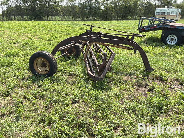 new-holland-55-image-8
