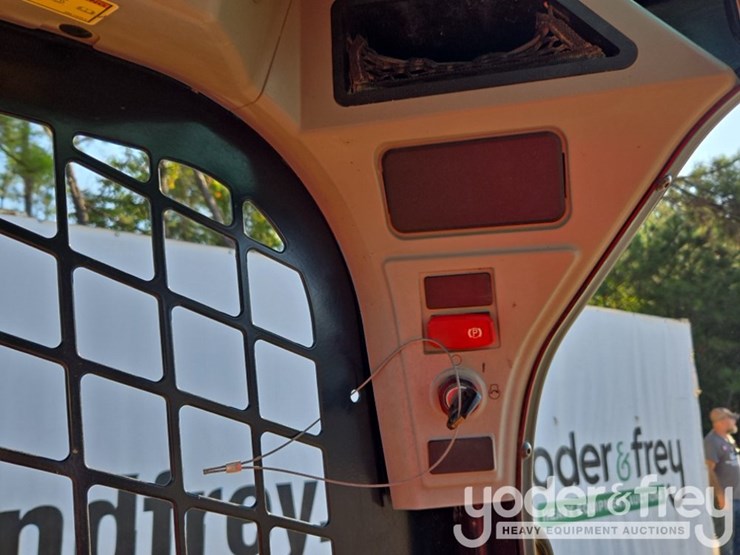 2023-caterpillar-289d3-image-30