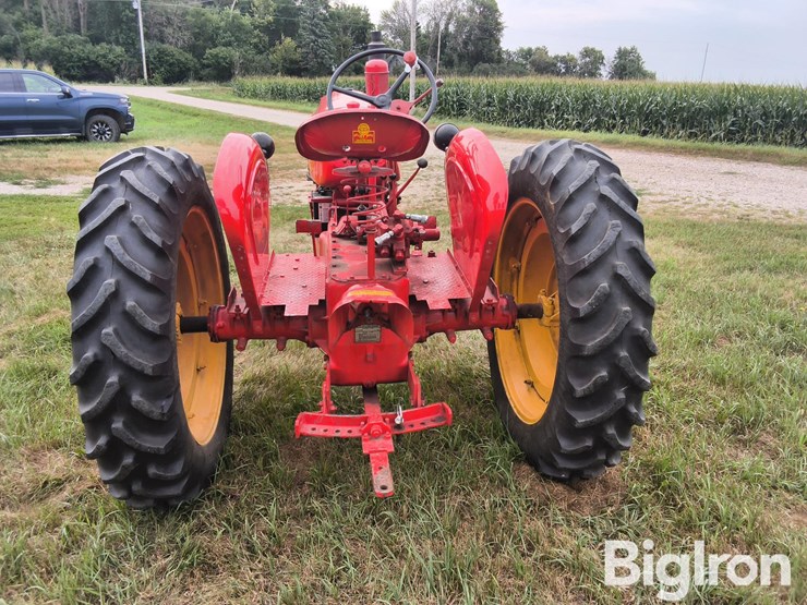 massey-ferguson-33-image-6