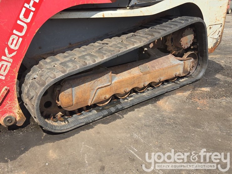2018-takeuchi-tl12r2-image-8