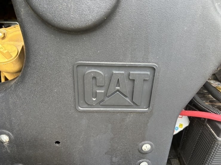 2023-caterpillar-299d3-xe-image-37