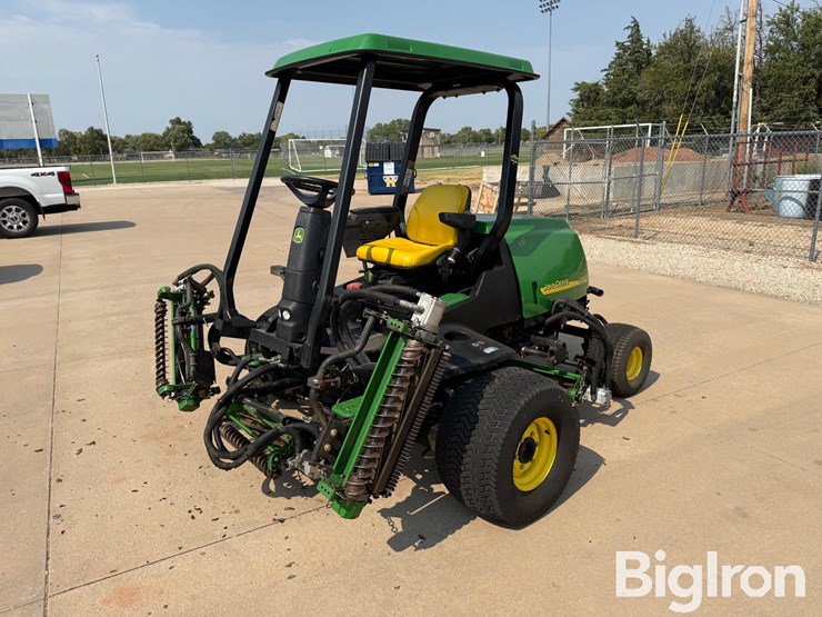 john-deere-3225c-image-1