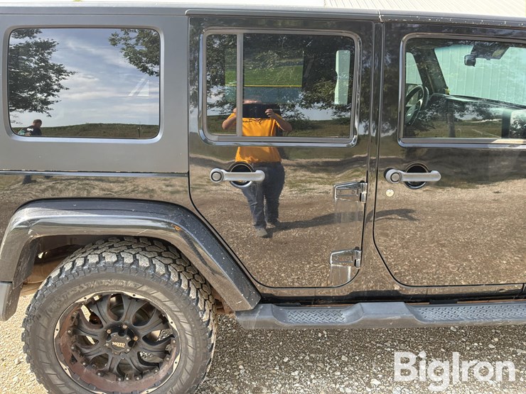 2010-jeep-wrangler-image-18