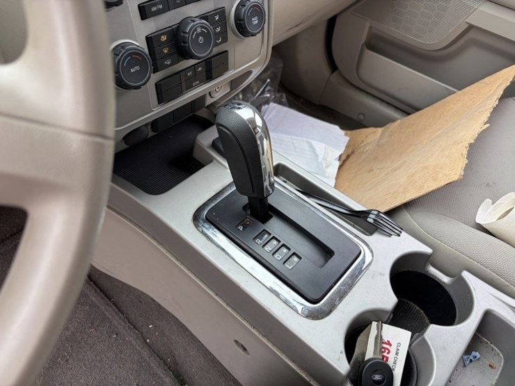 2008-ford-escape-hybrid-image-22