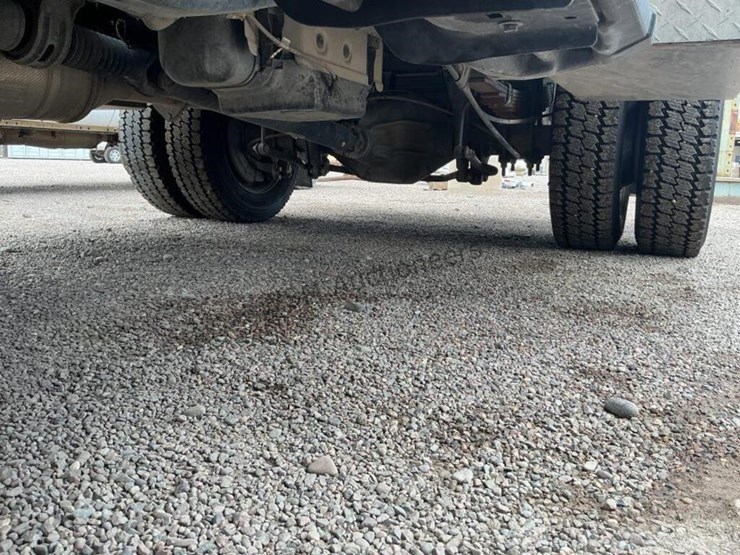 2019-ford-f550-image-25