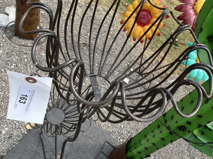 #163-•-metal-art---3-flower-pot-holder-image-2
