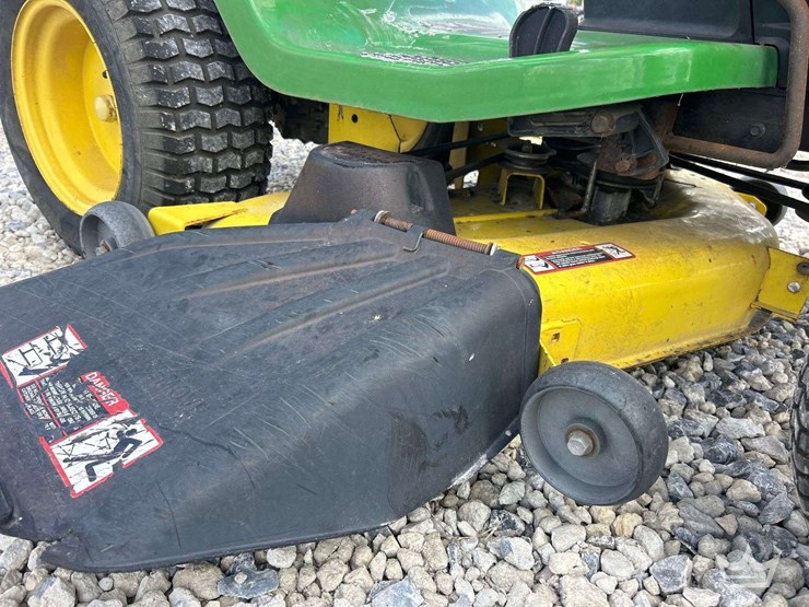 john-deer-48in-riding-mower.-image-11