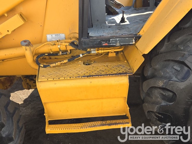 caterpillar-416c-image-19