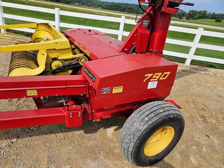 2018-new-holland-790-image-26