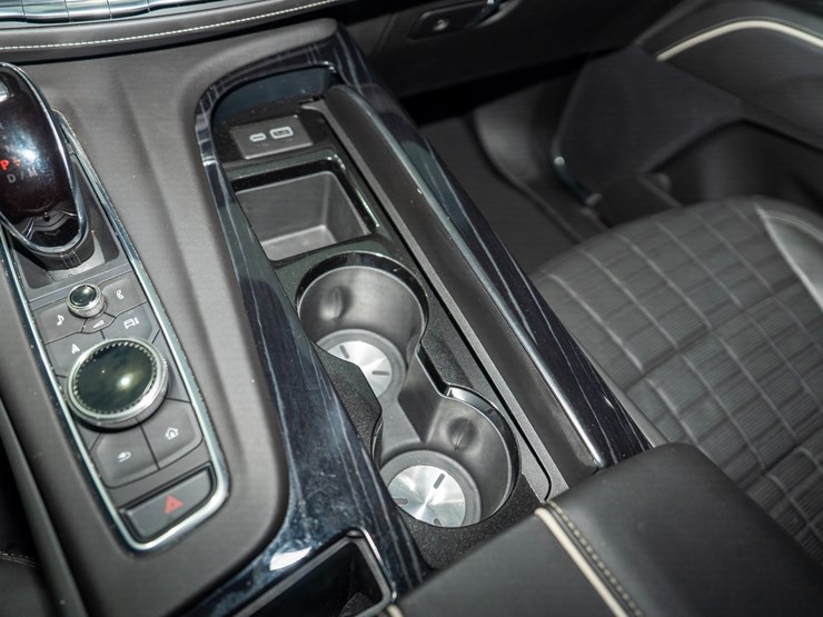 2024-cadillac-escalade-esv-image-63