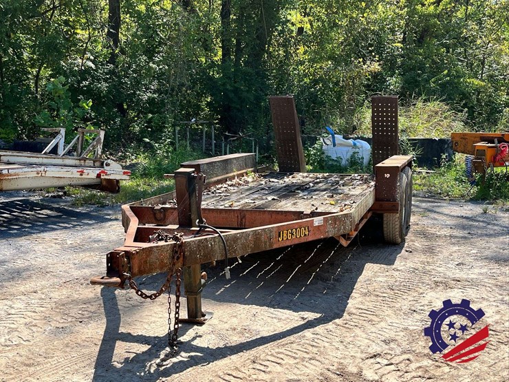 14’-t/a-equipment-tag-trailer-image-12