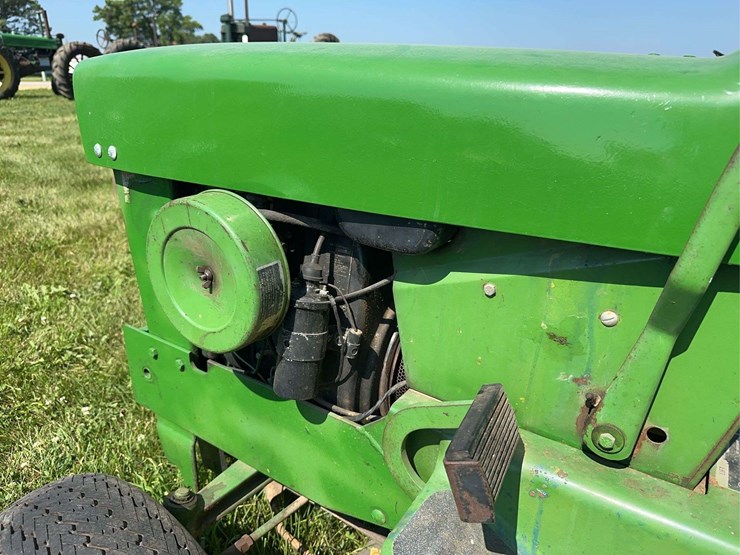 john-deere-120-image-6