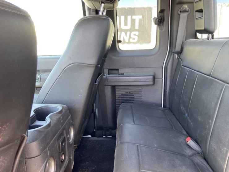 2011-ford-f350-image-25