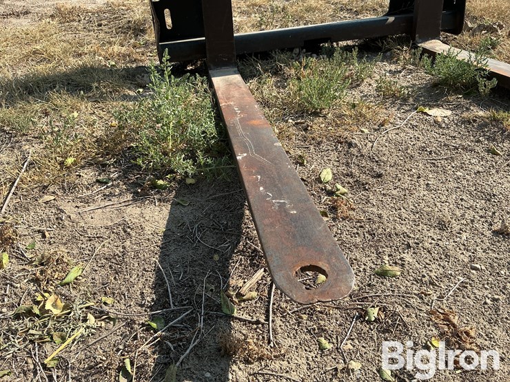 bobcat-pallet-forks-image-17