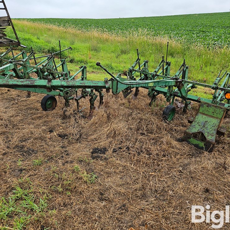 JOHN DEERE AT40
