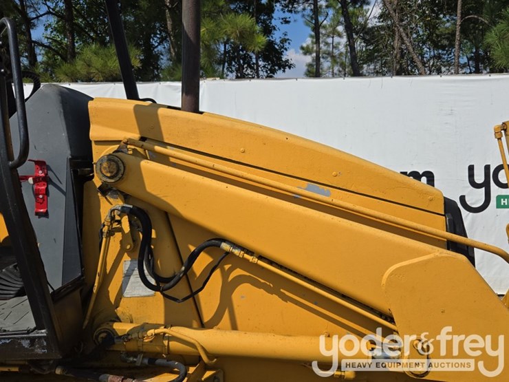 caterpillar-416c-image-35