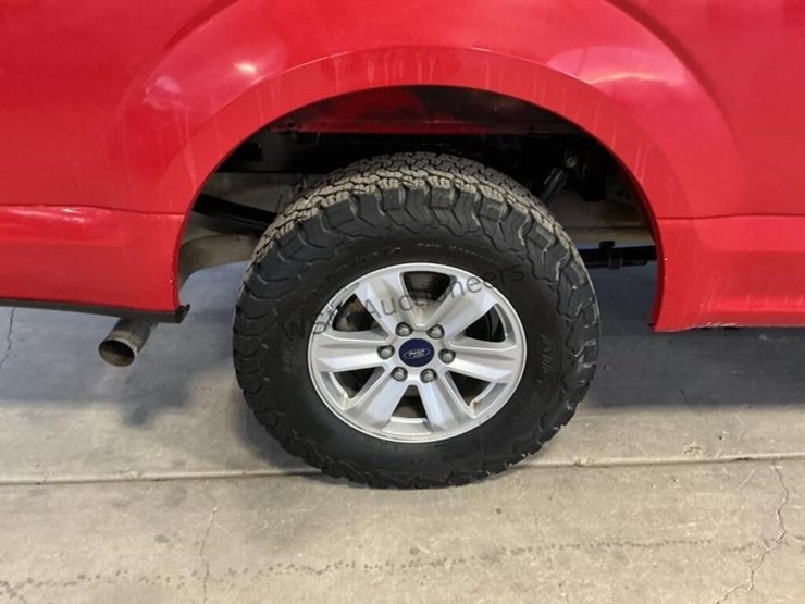 2017-ford-f150-image-8