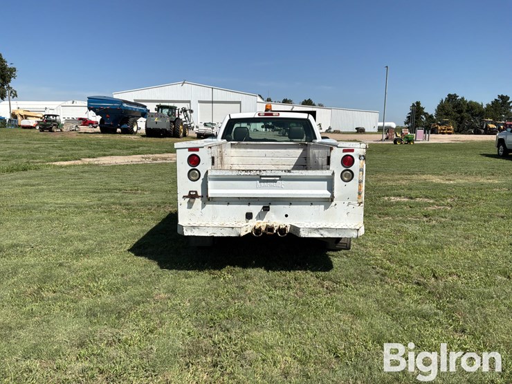 2003-chevrolet-silverado-2500-image-6